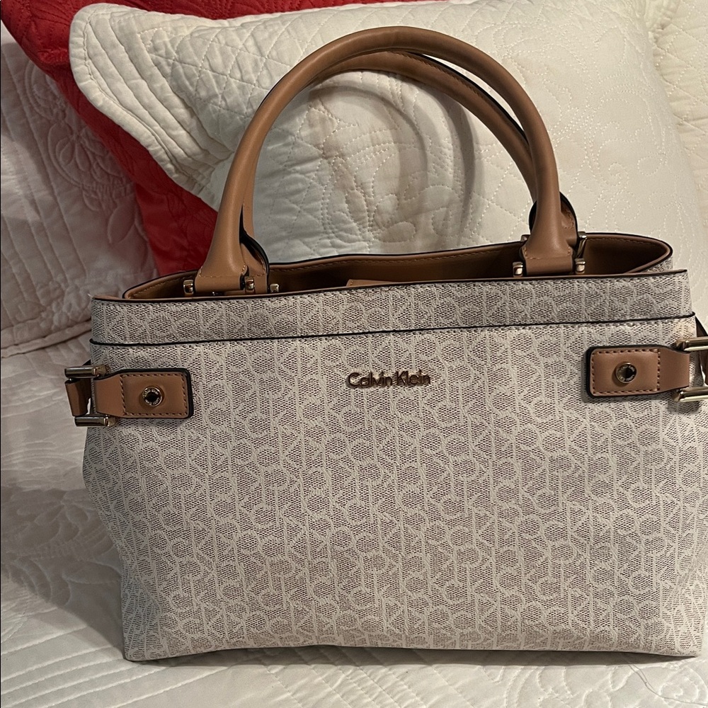 Calvin Klein purse in tan and beige